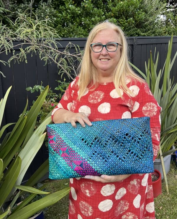 Amelia amb Kete Whakairo Moana Rua